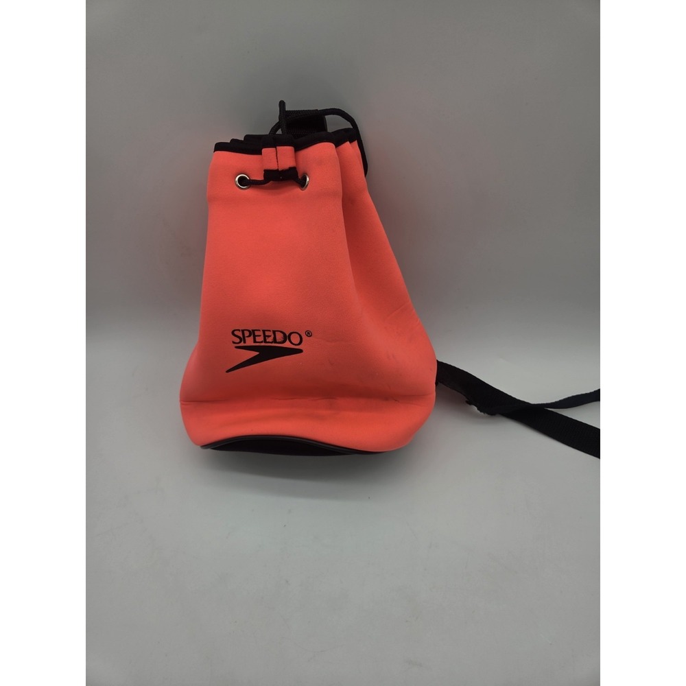 Speedo Neoprene Expandable Bucket Style Drawstring Sling Straps Swim Bag Pink